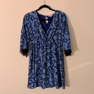 Size S Candie's navy and sky blue floral dress